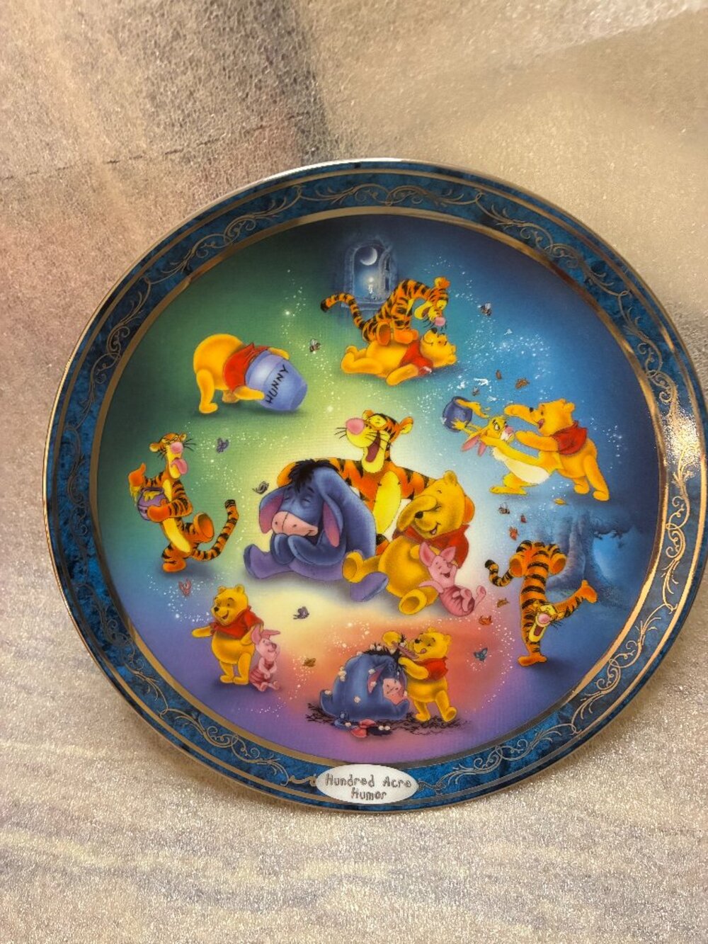 Bradford Edition Disney Winnie the Pooh "Hundred Acre Happiness" Decorative Plat